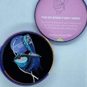 Erstwilder splendid fairy wren brooch